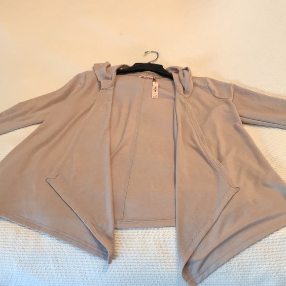 🎁VICTORIA’S SECRET Cardigan - Picture 10 of 13